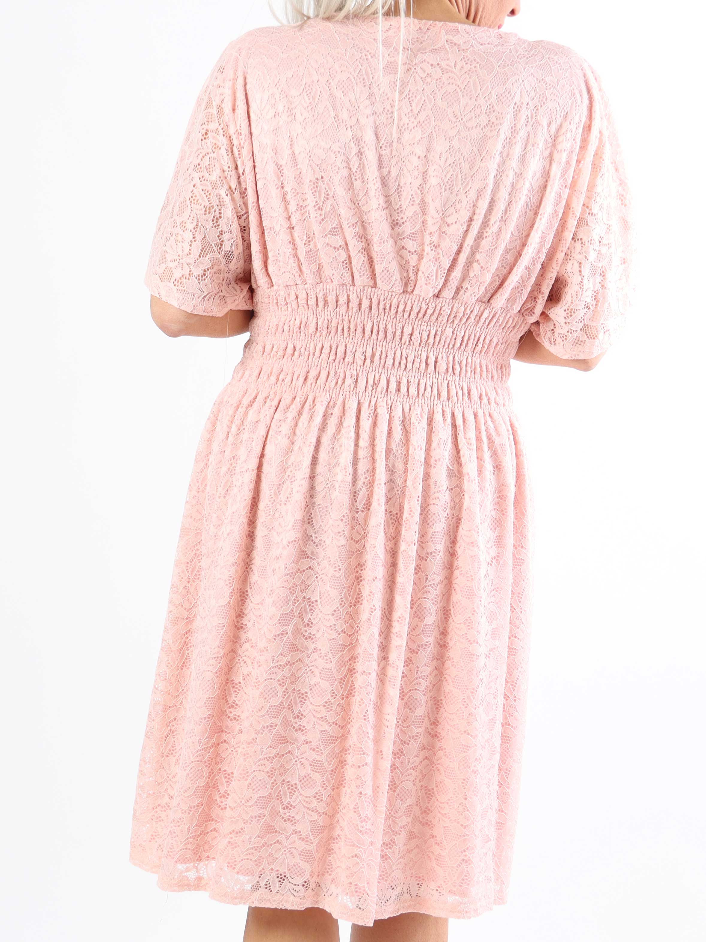 Pams Lace Short S/S - Kort plus size blondekjole med korte ærmer